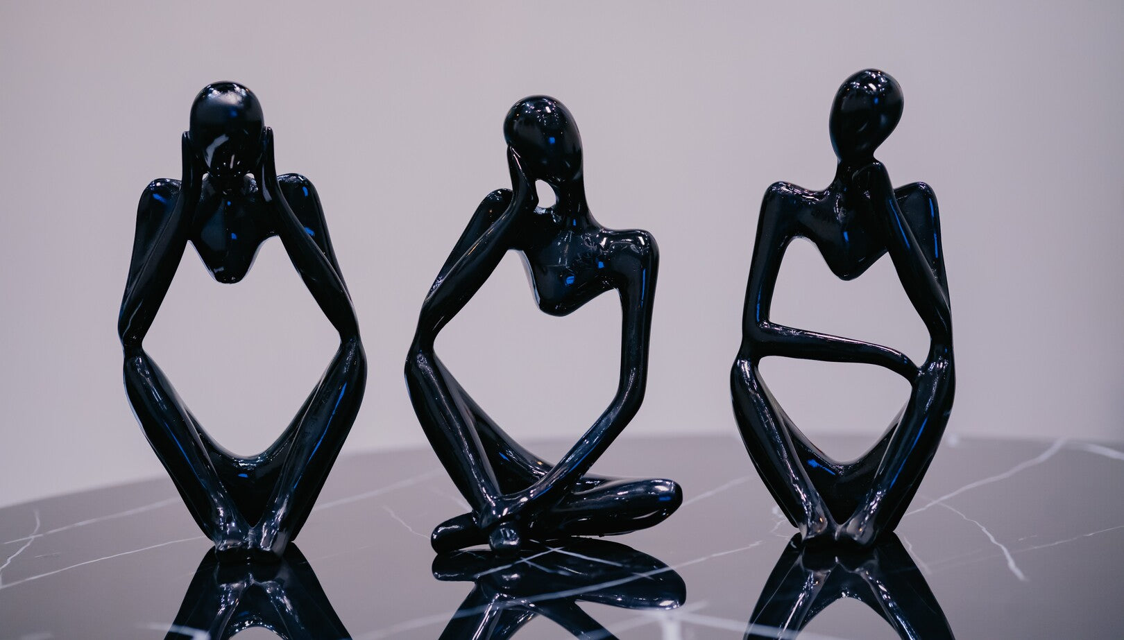 Creative Lady Thinker Abstract Dekspace