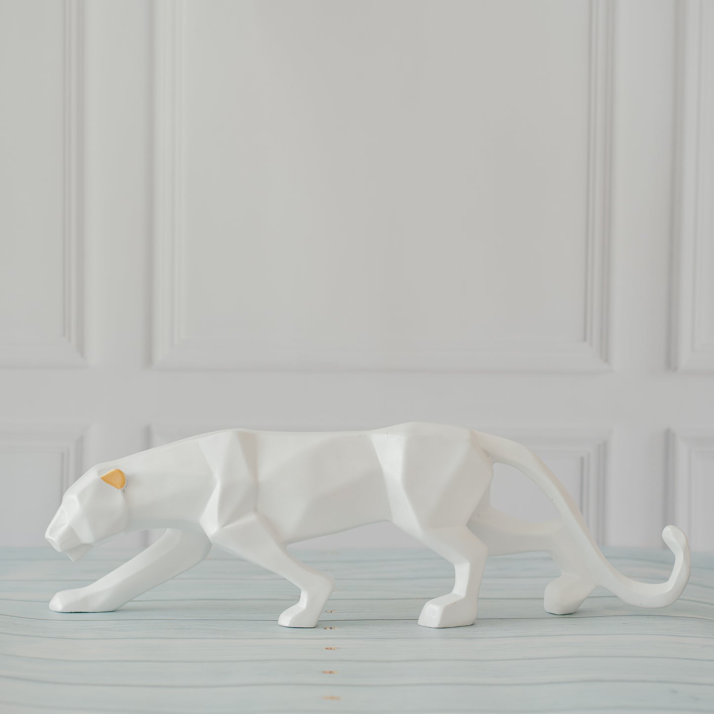The Geometric Panther Table Accent WH Dekspace