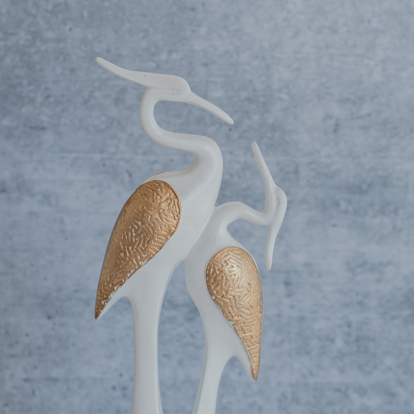 Kissing Ducks Figurine (White) Dekspace