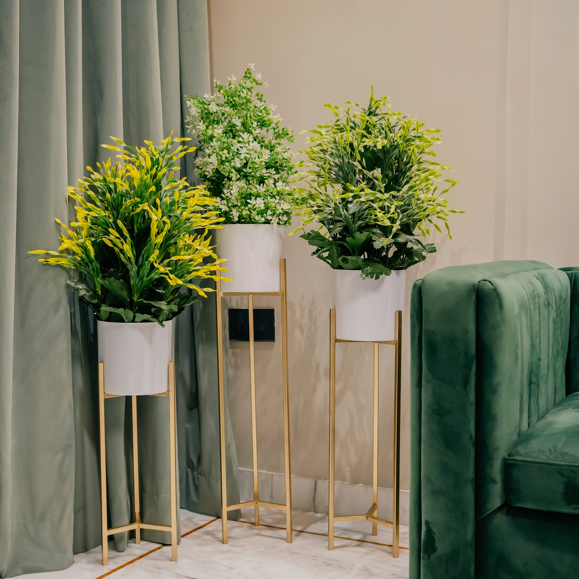 White and Gold Plant Stand Set Dekspace