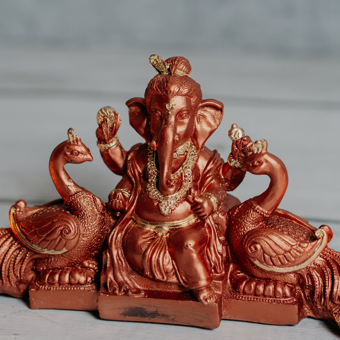 Divine Ganesha Diya Set Dekspace