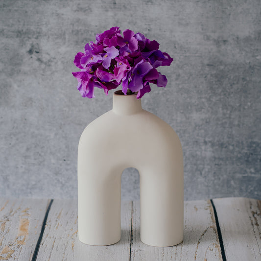 CERAMIC DECORATIVE VASE